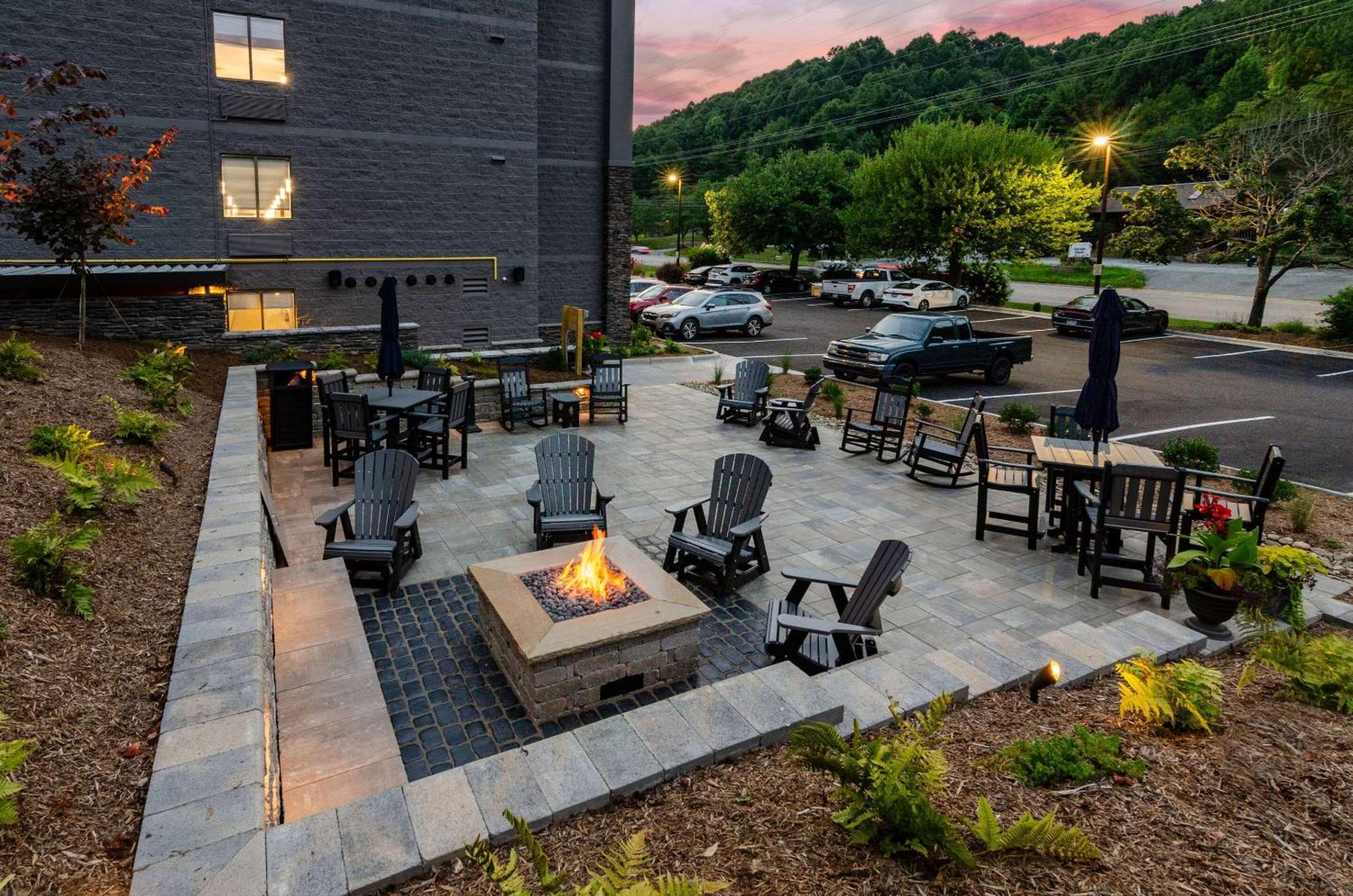 Graystone Lodge, Ascend Hotel Collection Boone Kültér fotó